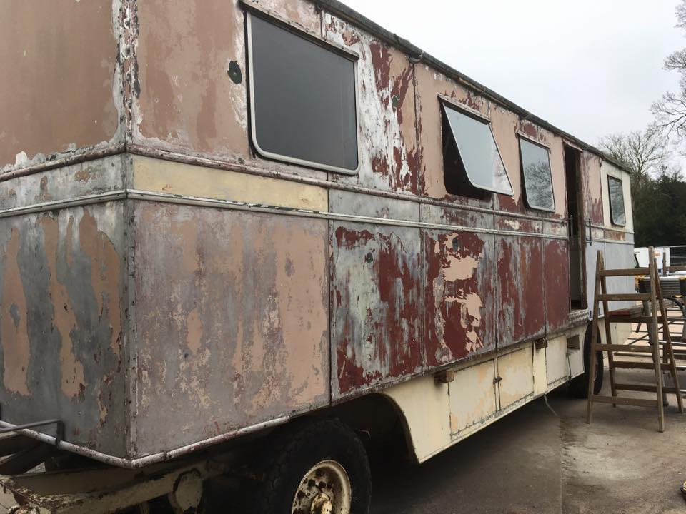 before-metal-paint-stripping-sandblasting